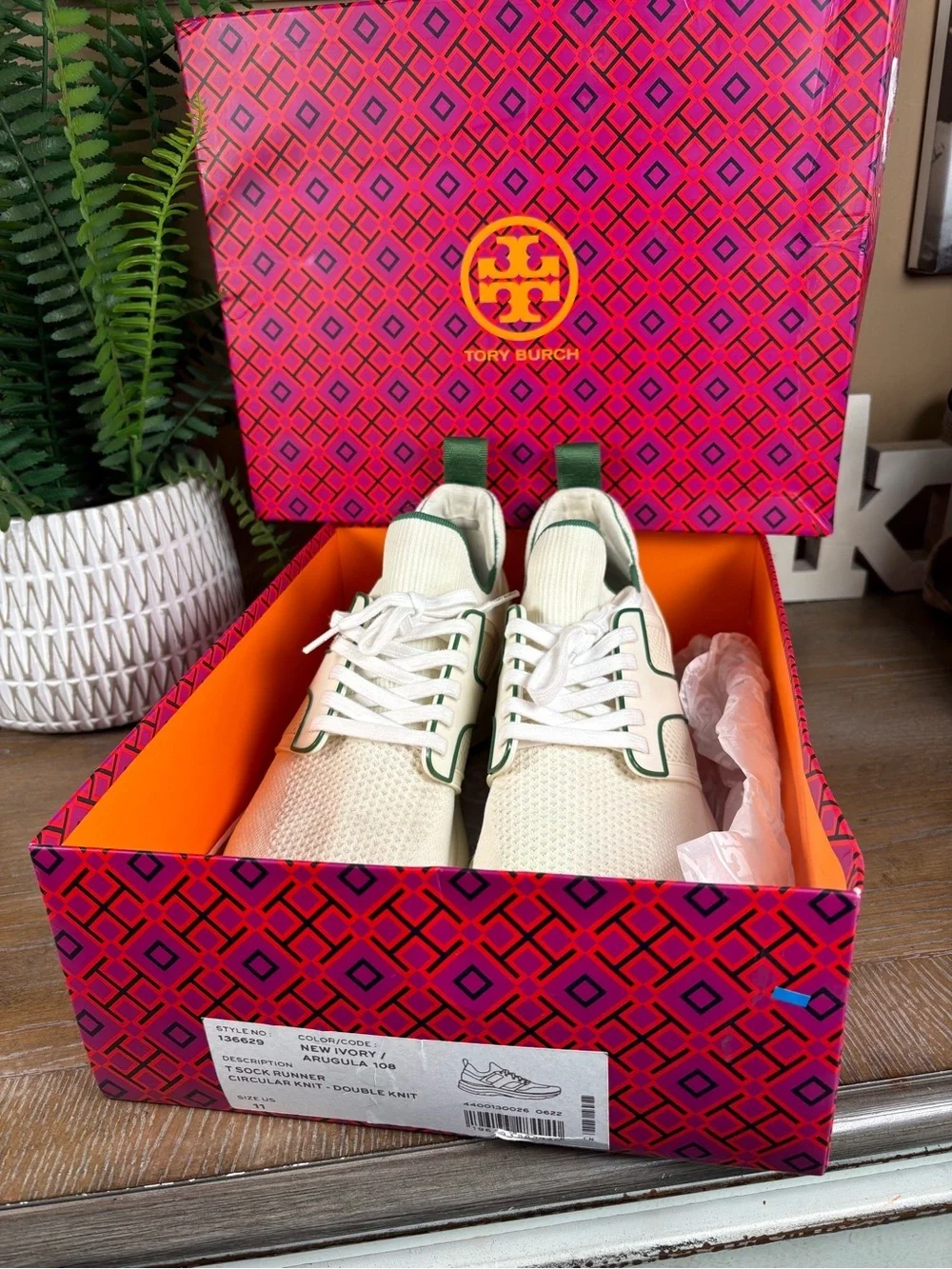Tory Burch T Sock Runner Knit Sneakers in new ivory/arugula Women’s Size 11M